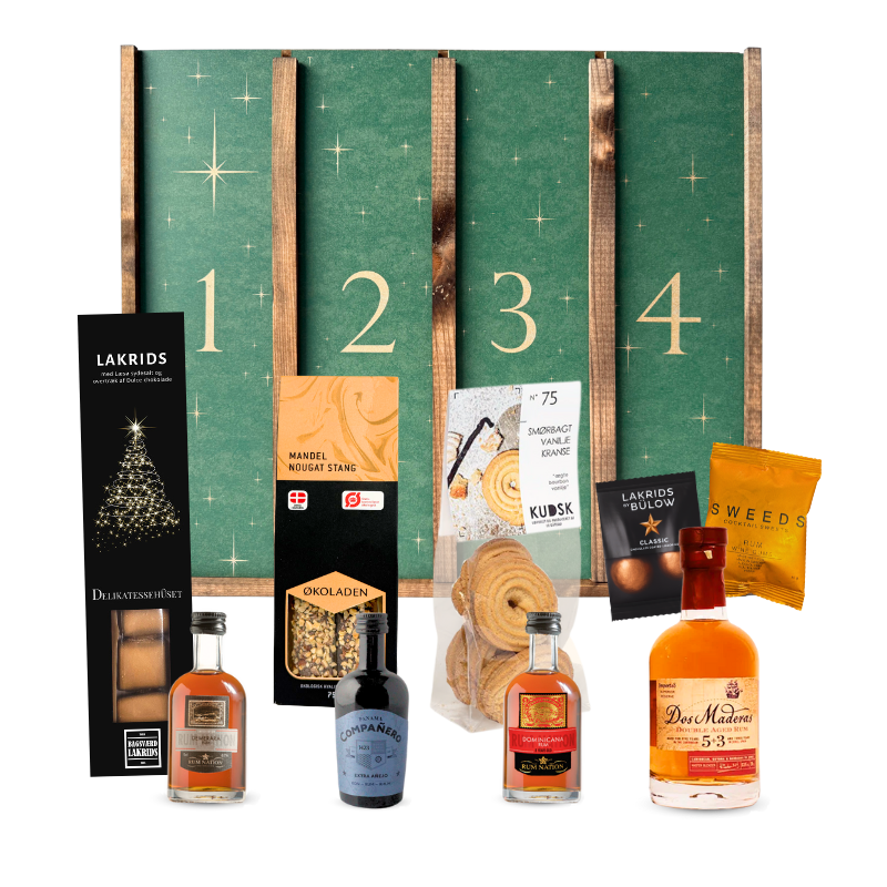 Adventskalender med rom, lakrids, chokolade og småkager. Forkælelse til én der elsker rom.