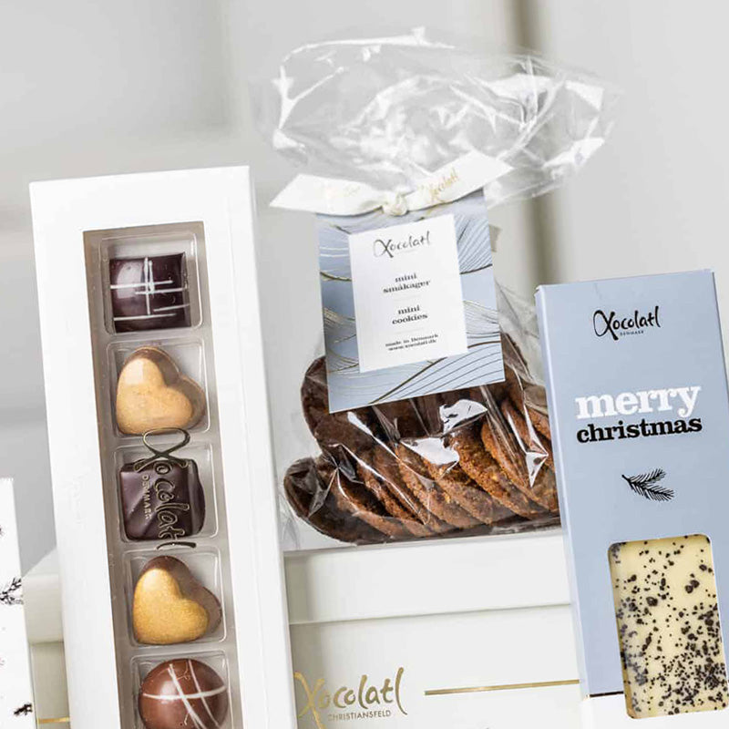 Blå gavebox - med småkager, chokolade og karameller