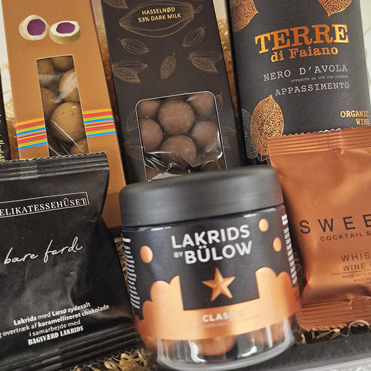 Gavekurv - delikat julekurv med gyldne lækkerier
