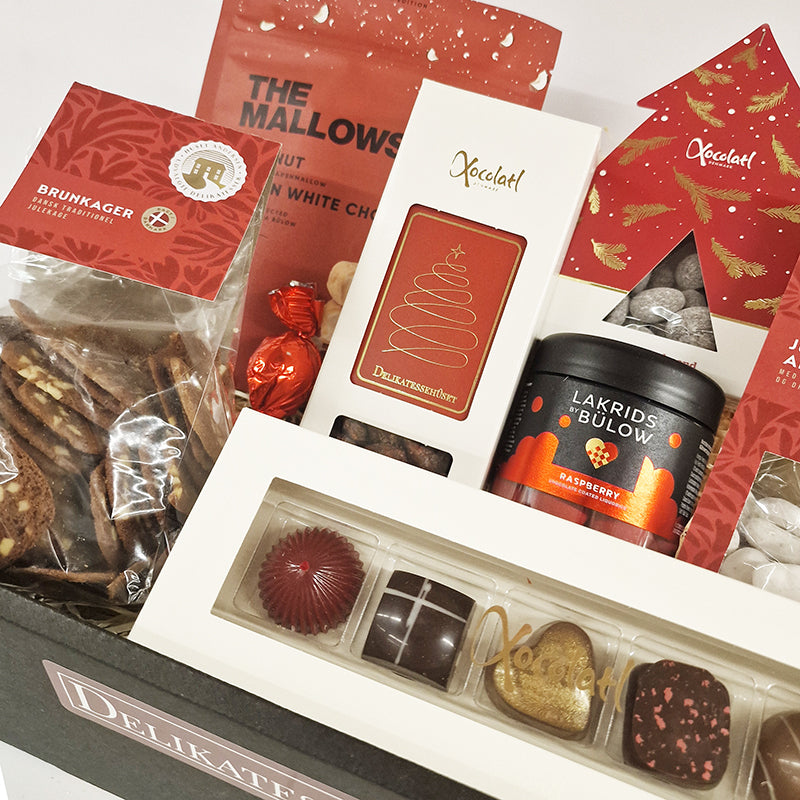 Smuk julekurv med søde lækkerier fra Danmarks førende gourmetbrands