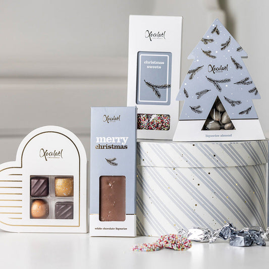 Julegaveæske med masser danske chokoladeprodukter fra Xocolatl.