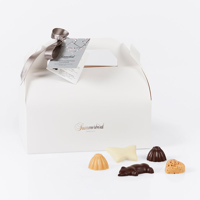 Refill julekalender fra Summerbird med 48 økologiske chokolader til Chiffoniere eller lav-selv pakkekalender.
