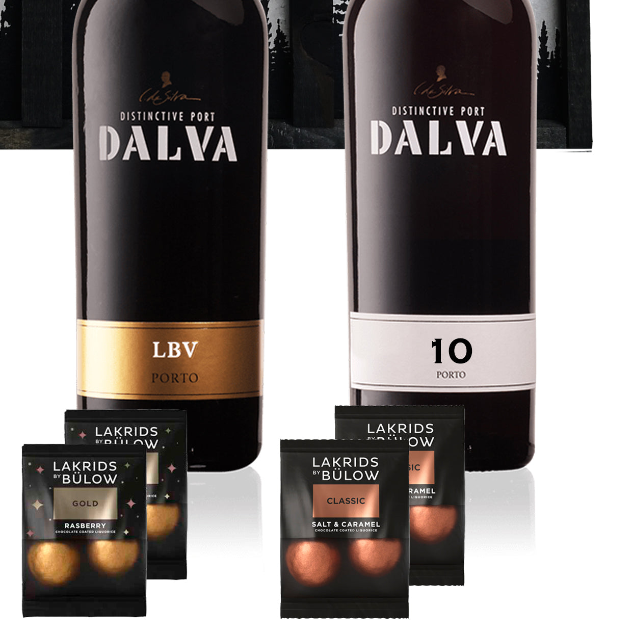 Adventskalender med fire flasker portvin fra Dalva. Du får en Davle Tawny, En Dalva Ruby, en LBV og en 10-års portvin. Derudover gemmer sig også lækre chokolader fra Lakrids by Bülow